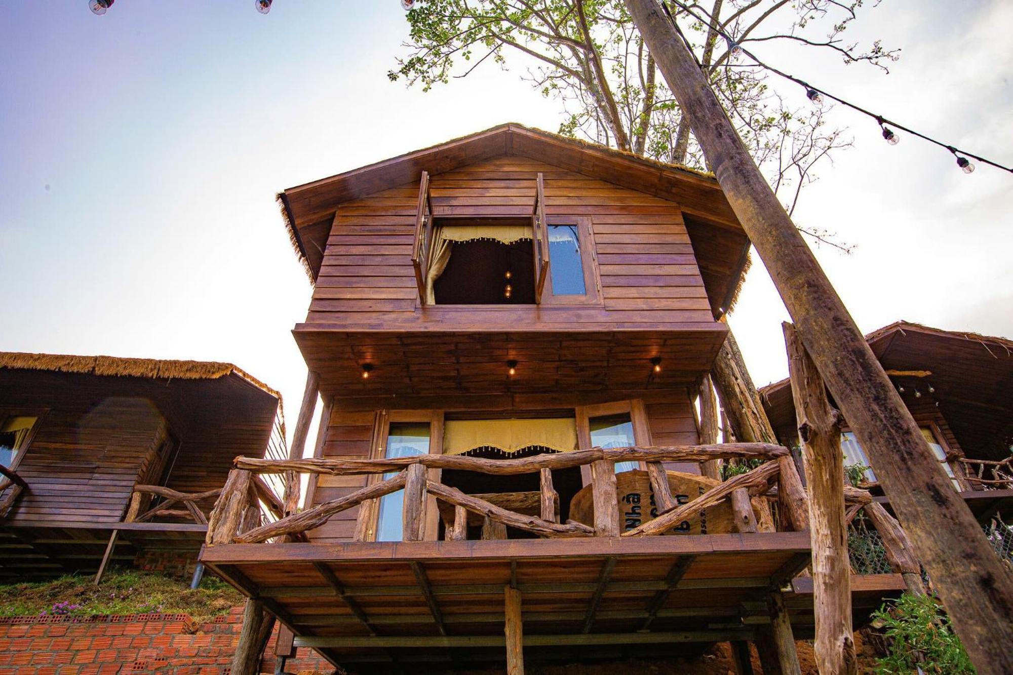 Nha Trong Ban - Homestay Mang Den Kon Von Kla Exterior photo